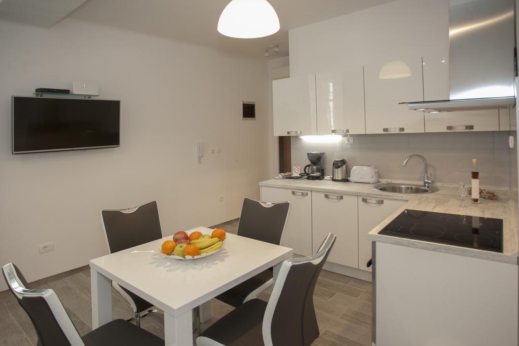 Old Square Apartment Сплит Экстерьер фото